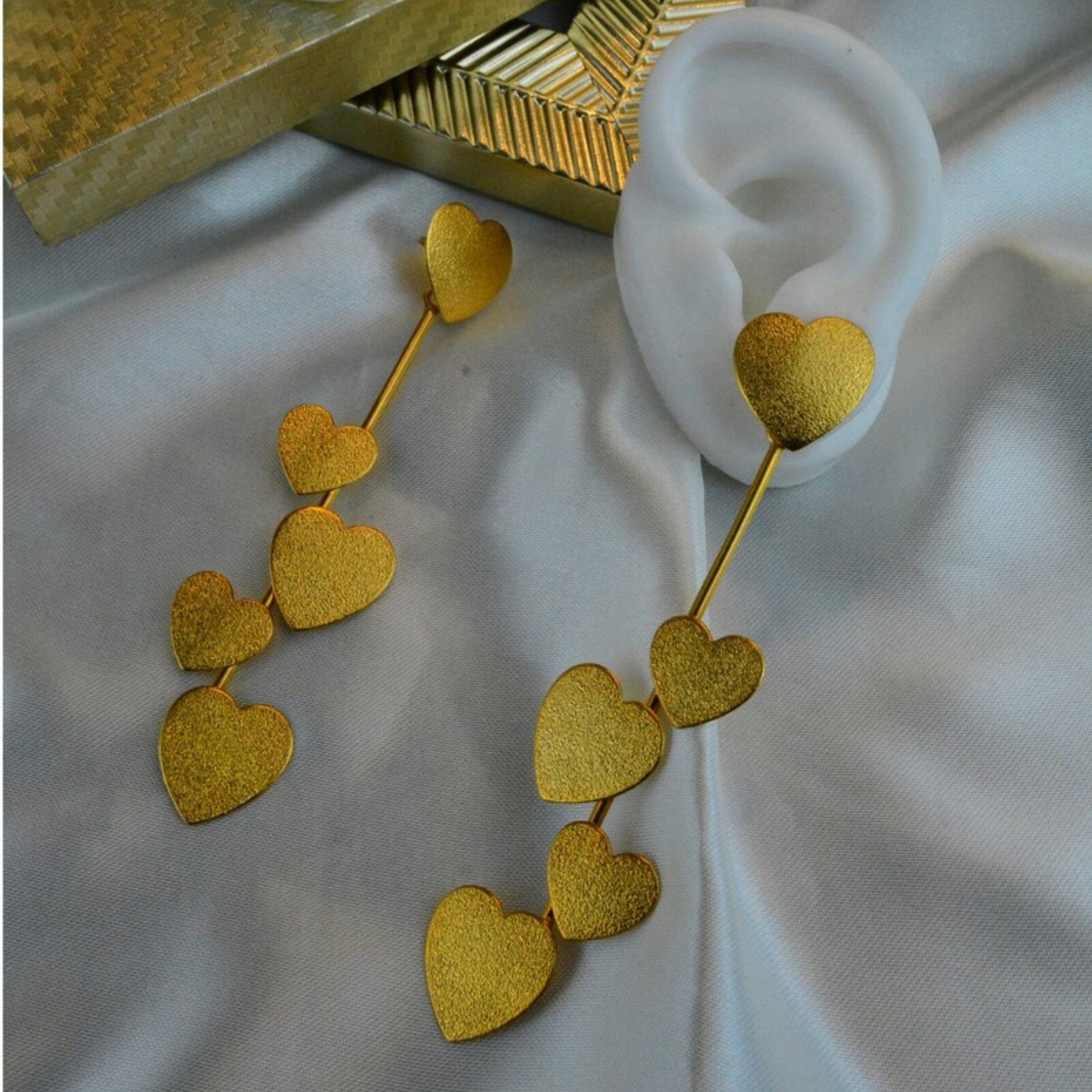 Long earrings with three heart design - Saida Fashion