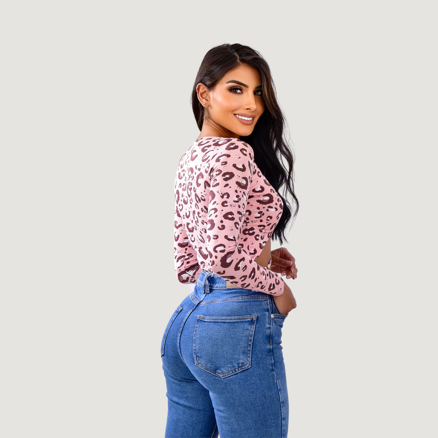 Long sleeve crop top- open neckline - Saida Fashion