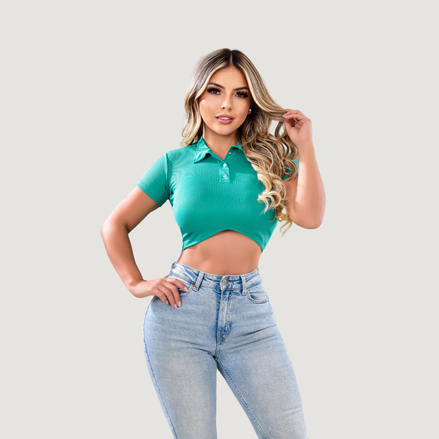 Cómoda camiseta tipo polo acanalada